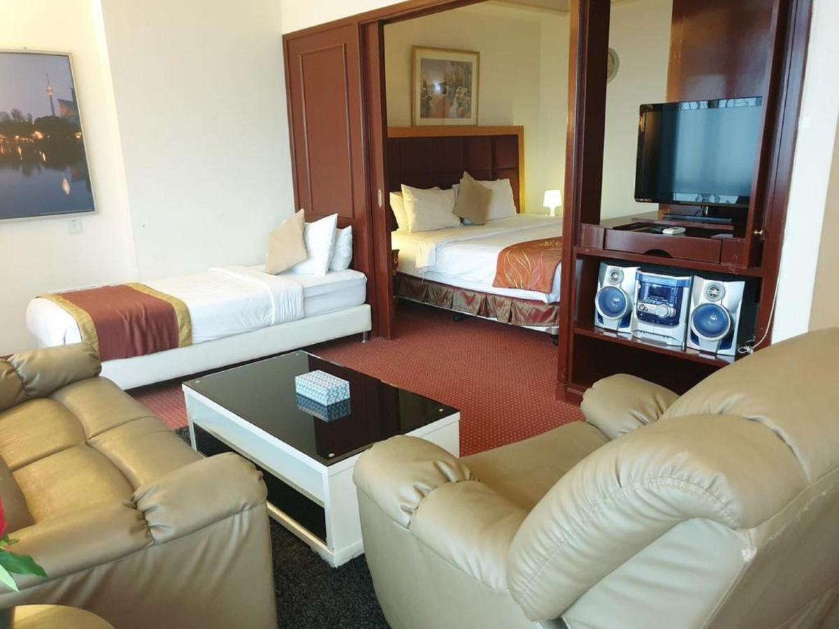 Victory Apartment Berjaya Times Square Kl Kuala Lumpur Exterior photo
